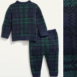 Old Navy blue and green baby boy’s matching set, size 0-3 months